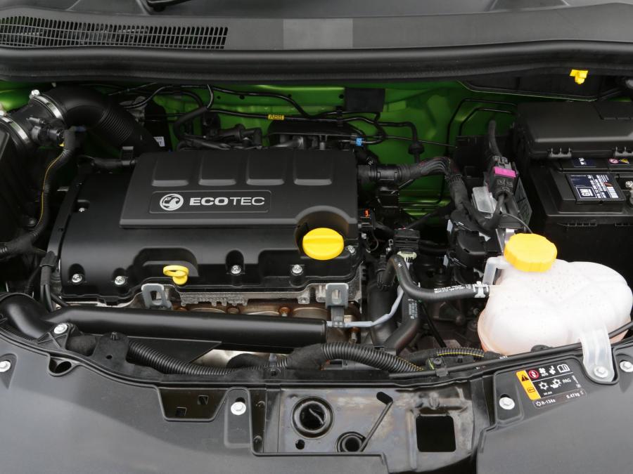  Vauxhall Corsa Sting 2013 года  (фото 9 из 18)